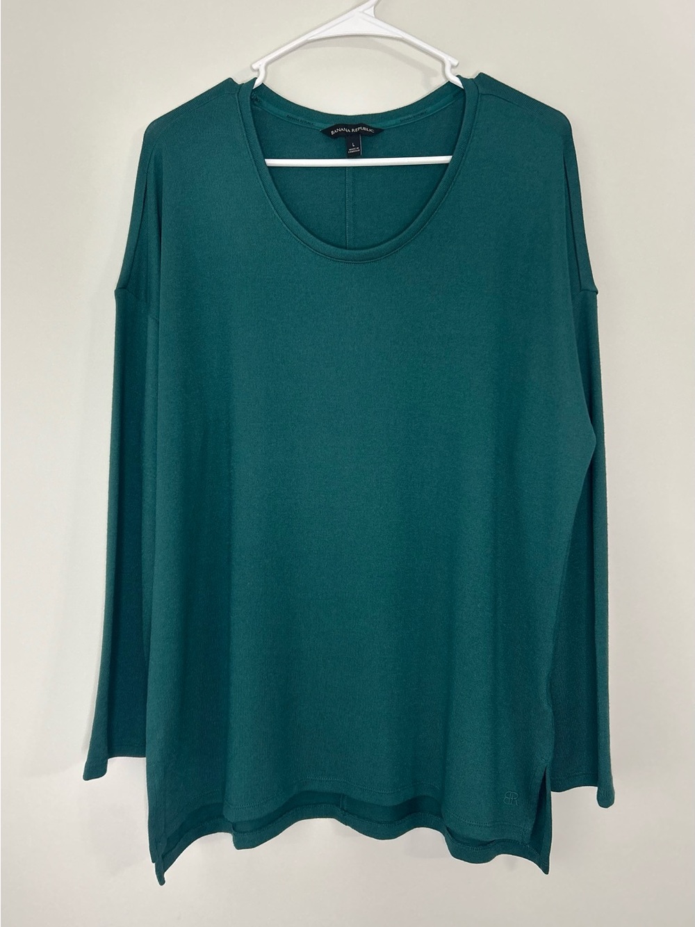 Banana Republic Teal Green Long Sleeve Knit Top Crew Neck Side Slits Tee Large